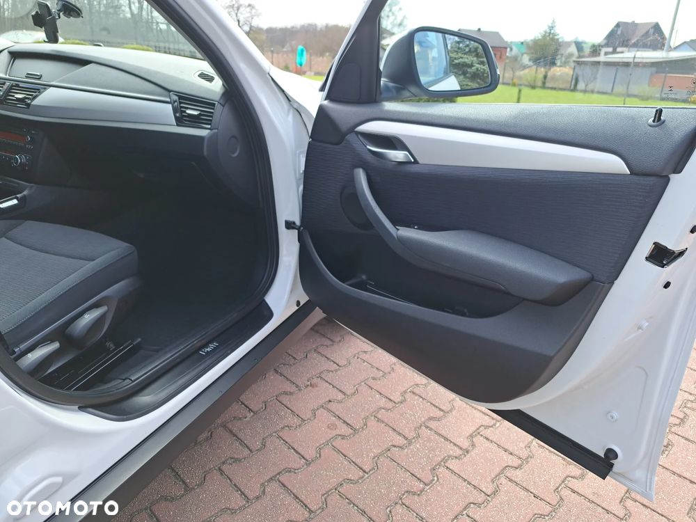 BMW X1 sDrive18i xLine - 17