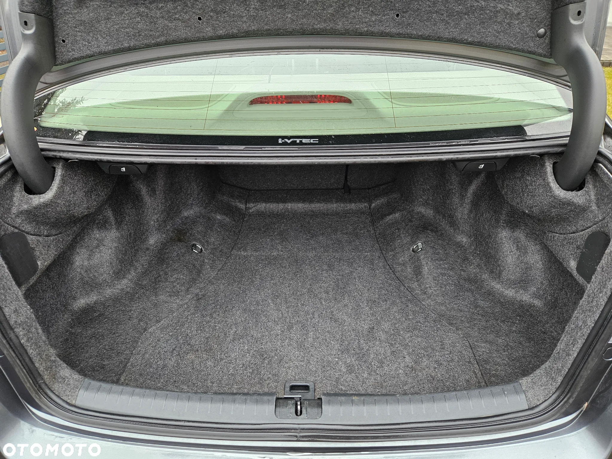 Honda Accord 2.0 Executive - 28