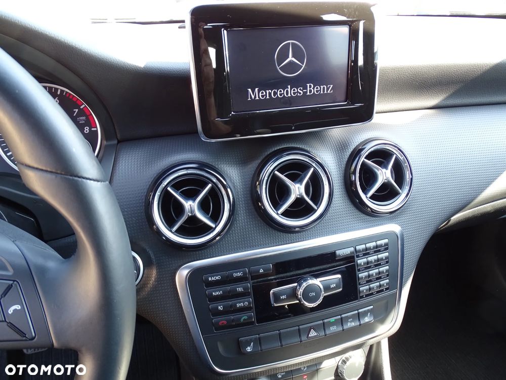 Mercedes-Benz Klasa A 180 (BlueEFFICIENCY) Urban - 28