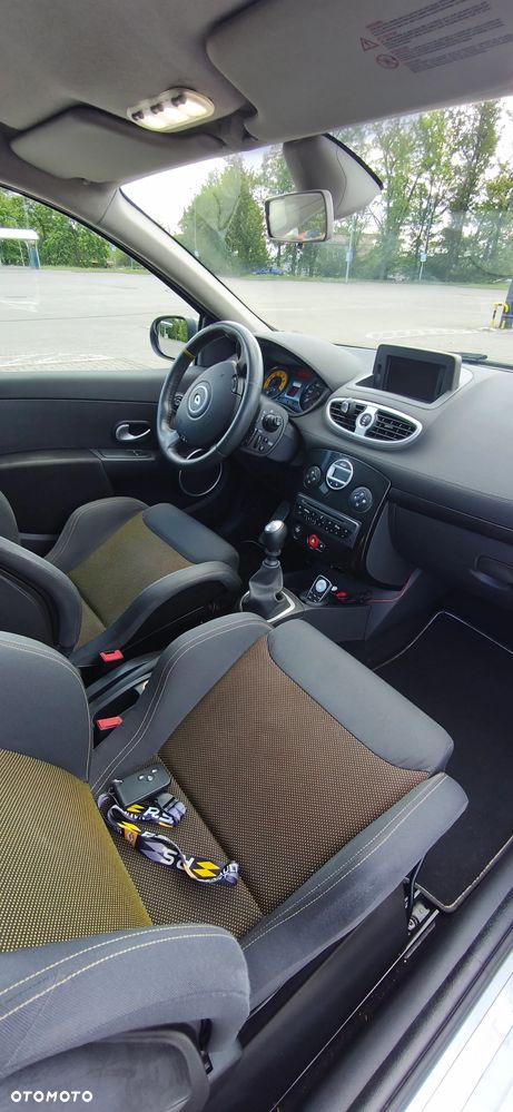 Renault Clio 2.0 16V Sport Euro5 - 5