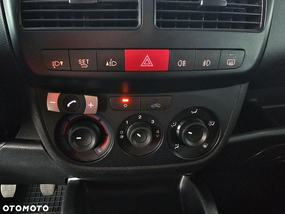 Opel Combo - 19