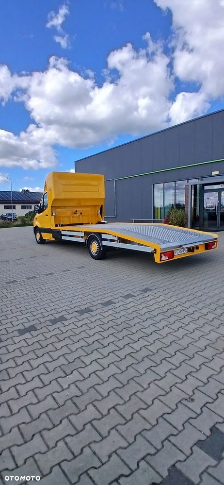 Mercedes-Benz SPRINTER - 11