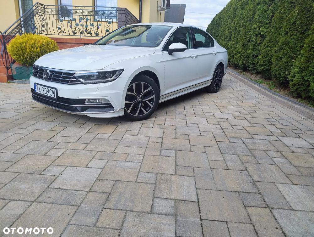 Volkswagen Passat 2.0 TDI SCR Comfortline - 1