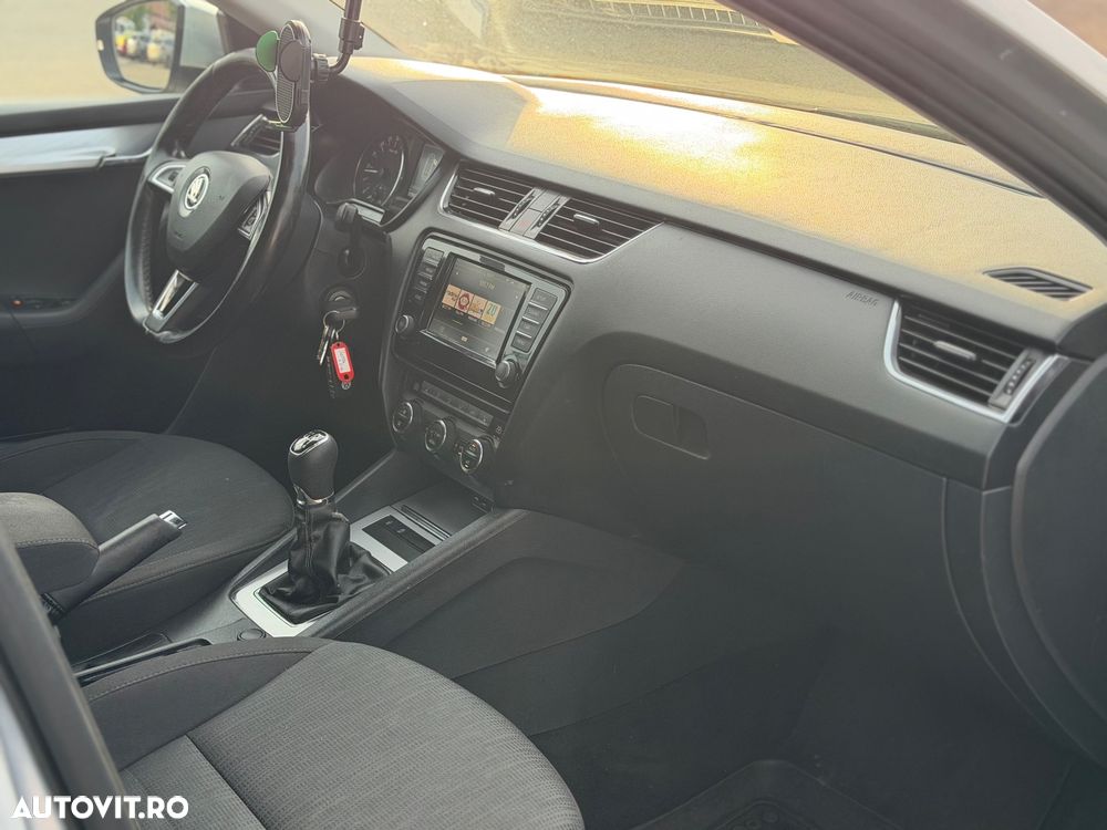 Skoda Octavia 2.0 TDI Ambition - 7