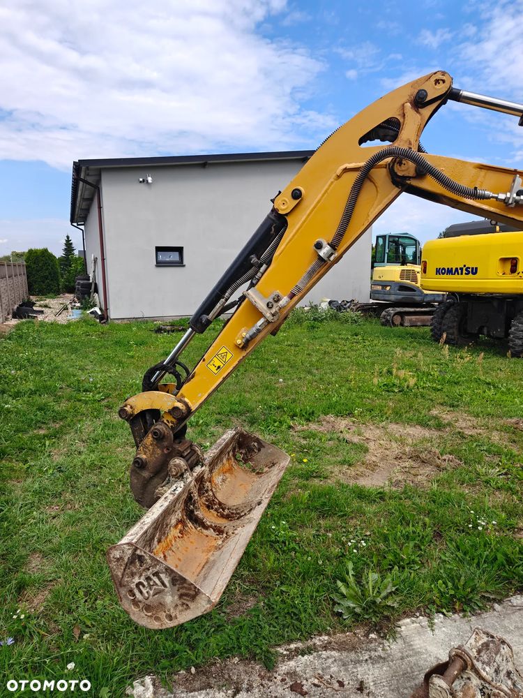 Caterpillar 301.6 - 14
