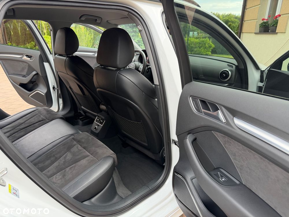 Audi A3 Sportback 2.0 TDI (clean diesel) quattro S tronic S line Sportpaket - 27