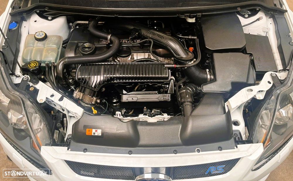 Ford Focus 2.5 T RS - 41