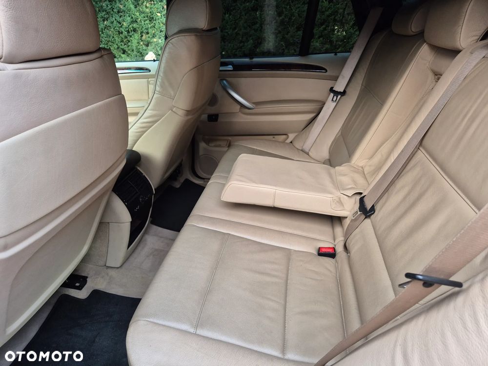 BMW X5 4.4i - 14