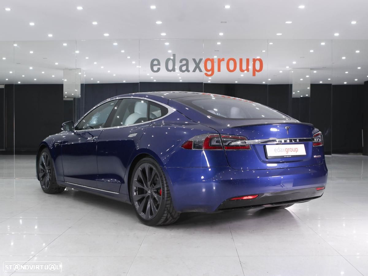 Tesla Model S Ludicrous Performance - 4