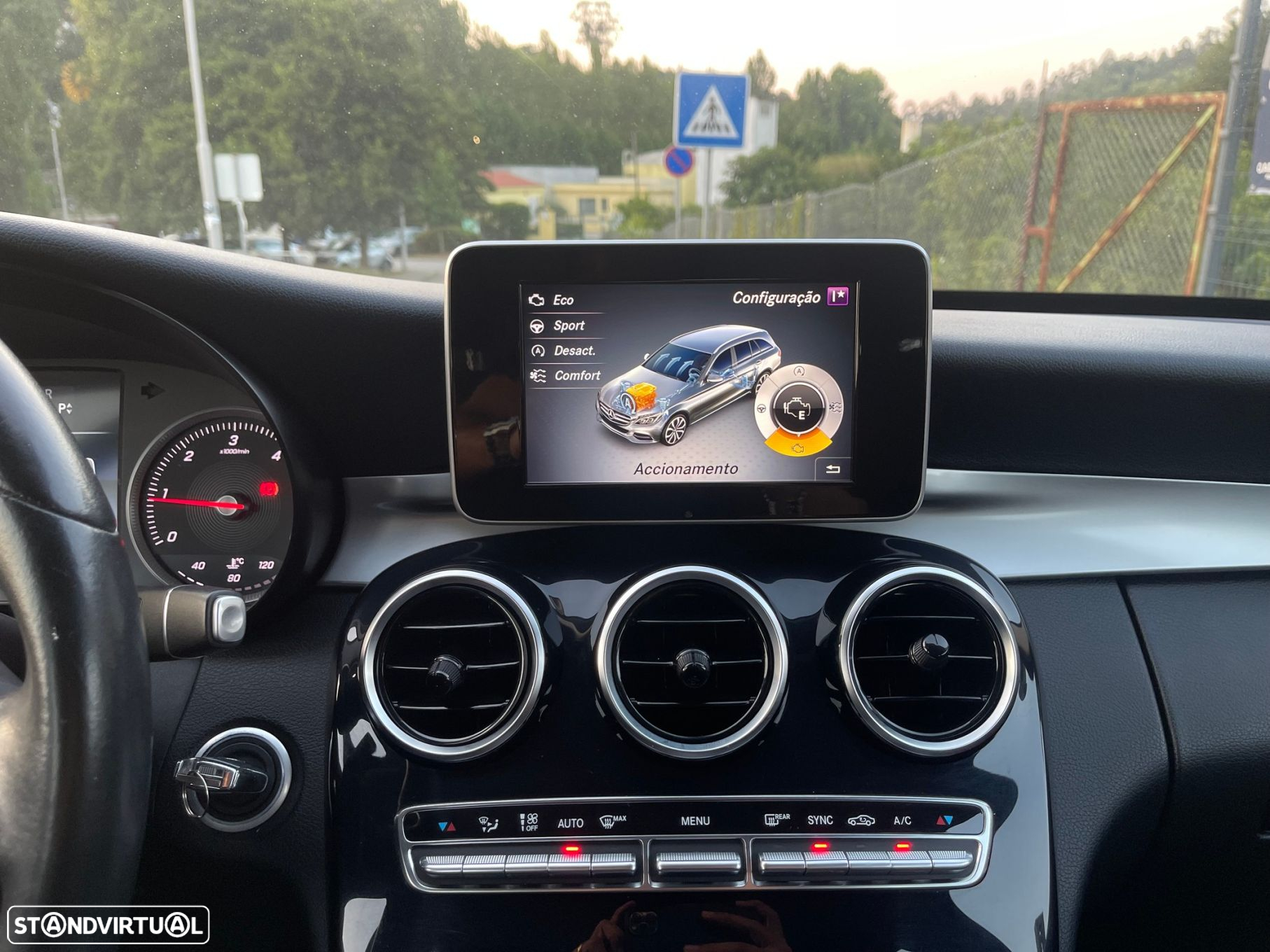 Mercedes-Benz C 200 d Avantgarde Aut. - 30