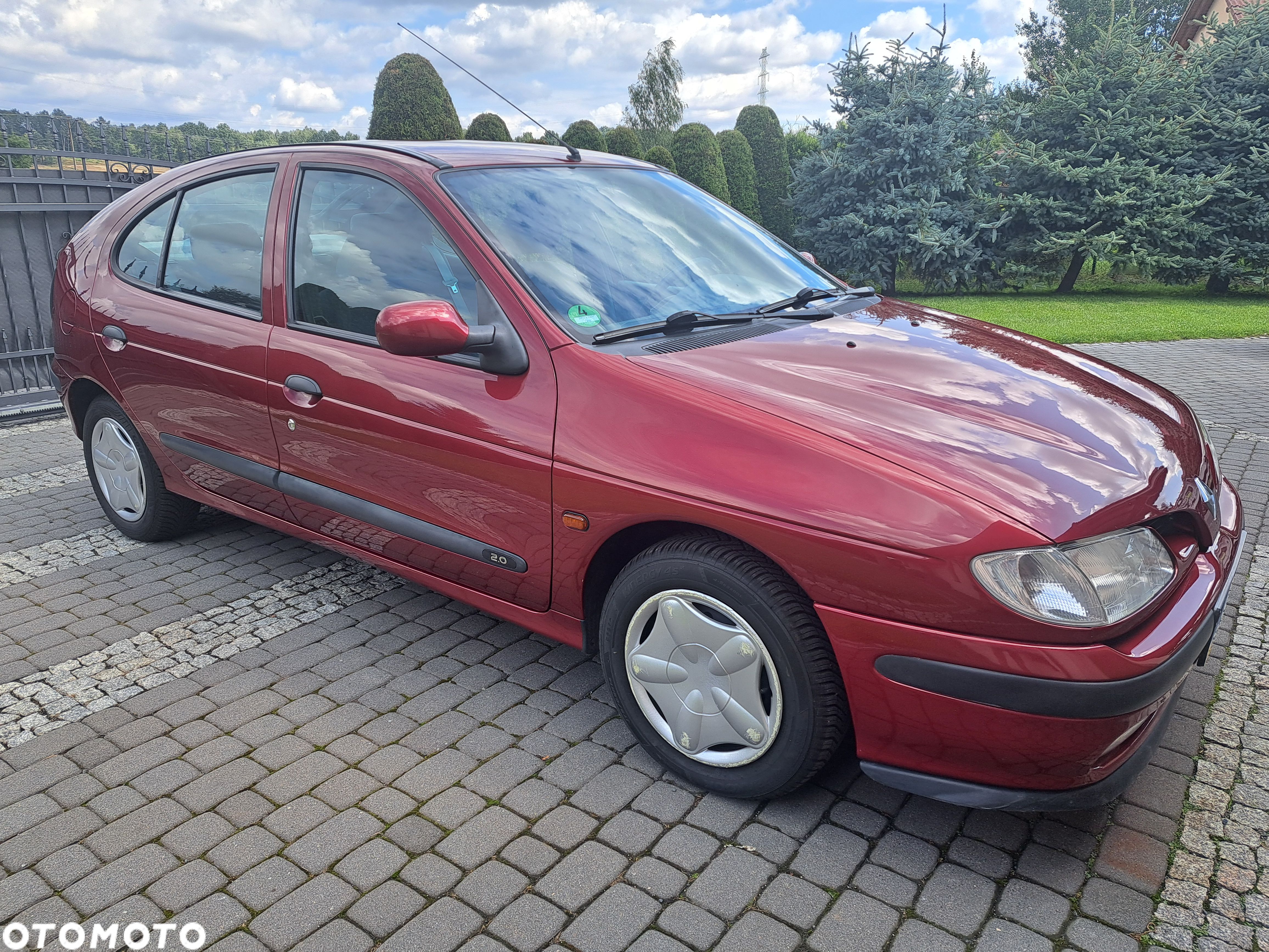 Renault Megane 2.0 RT - 1