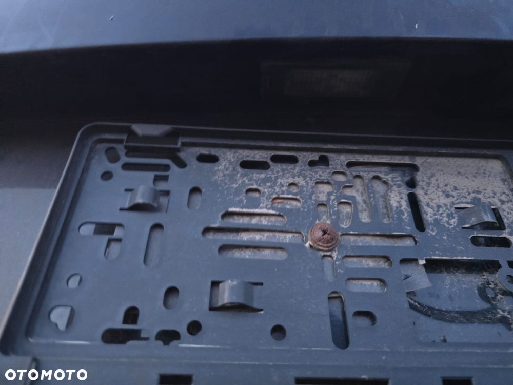 Klapa tył  skoda  octavia  III  kombi  w  kolorze  LF9R - 4