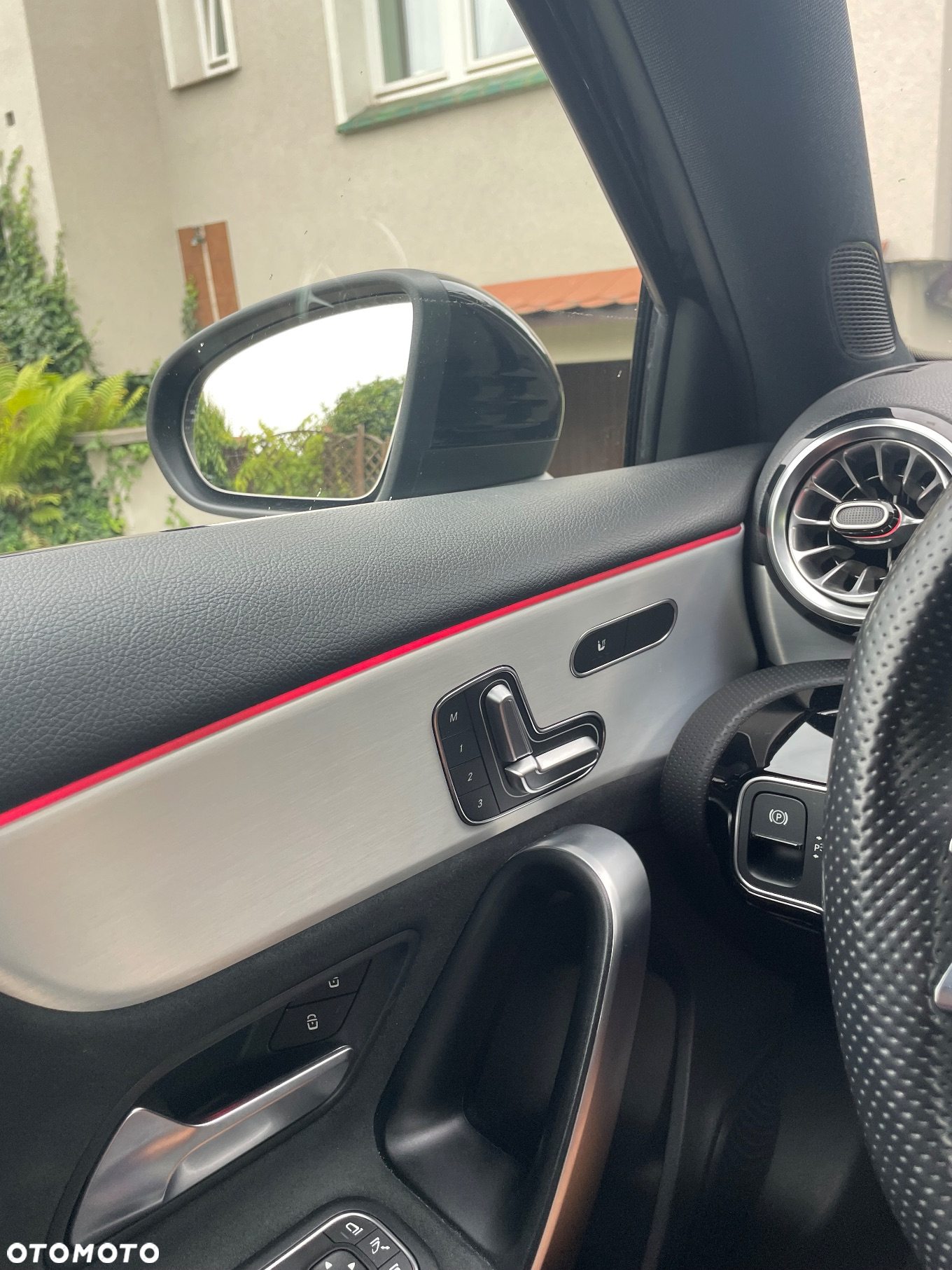 Mercedes-Benz Klasa A 35 AMG 4-Matic 7G-DCT - 11