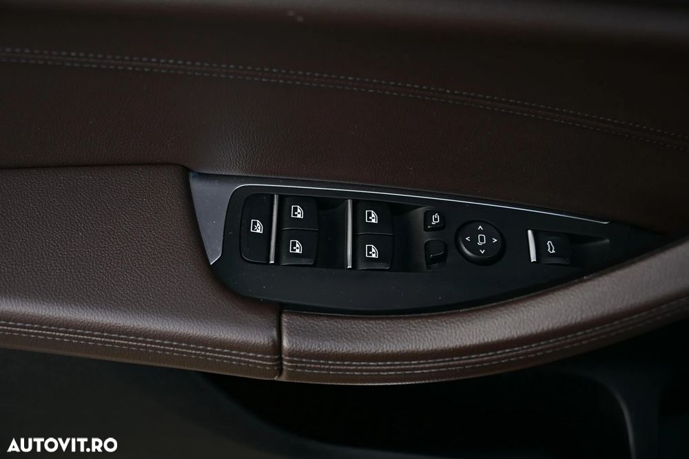 BMW X4 xDrive30i AT xLine - 29