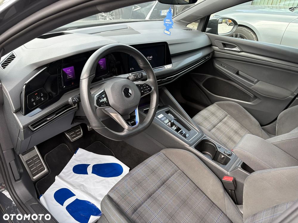 Volkswagen Golf - 12