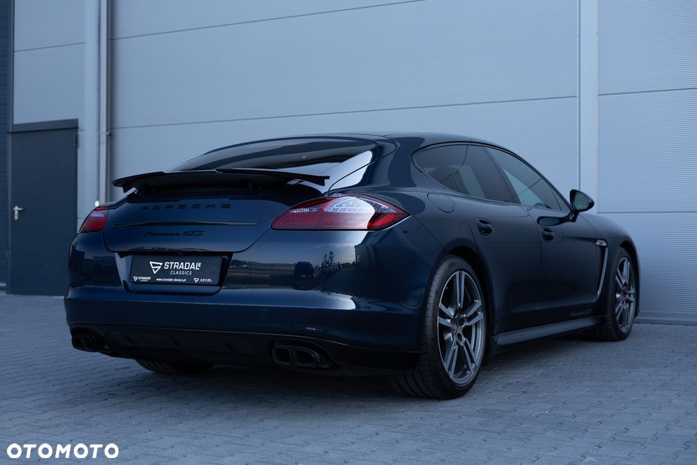 Porsche Panamera GTS PDK - 2