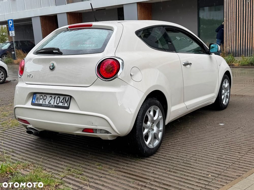 Alfa Romeo Mito 1.4 MultiAir Distinctive - 17