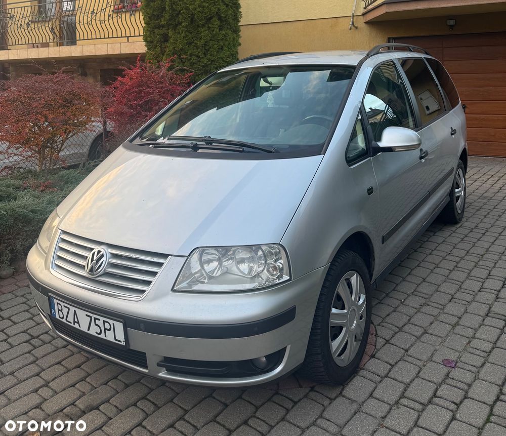 Volkswagen Sharan 1.8T Comfortline - 4
