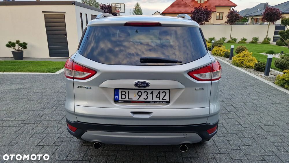 Ford Kuga 1.6 EcoBoost 2x4 Titanium - 5