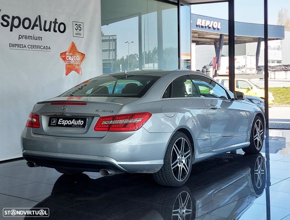 Mercedes-Benz E 220 CDi Avantgarde BlueEfficiency - 3