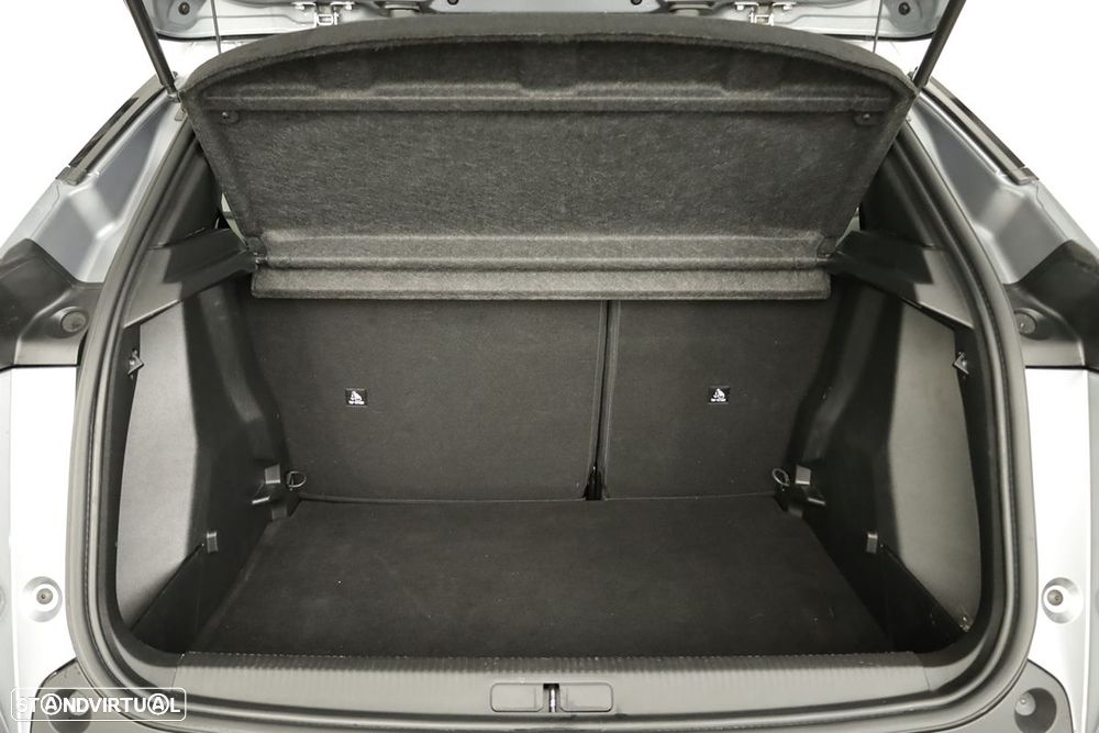 Peugeot 2008 1.2 PureTech Allure - 23