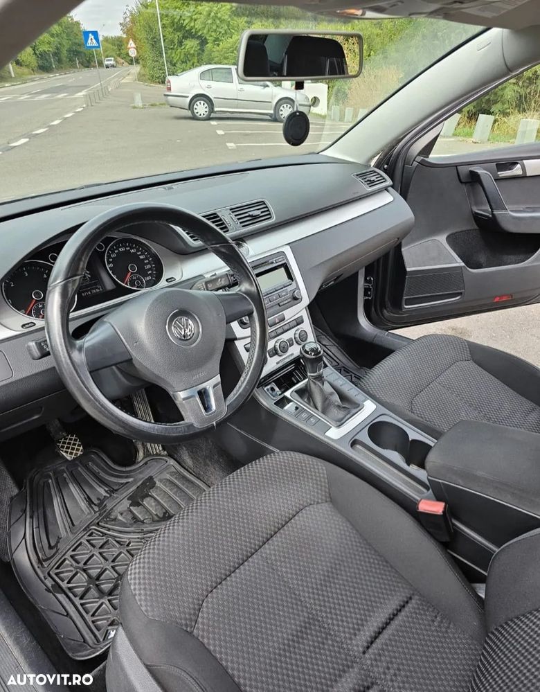 Volkswagen Passat Variant 1.6 TDI BlueMotion - 5