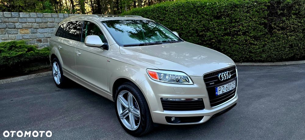 Audi Q7 - 1