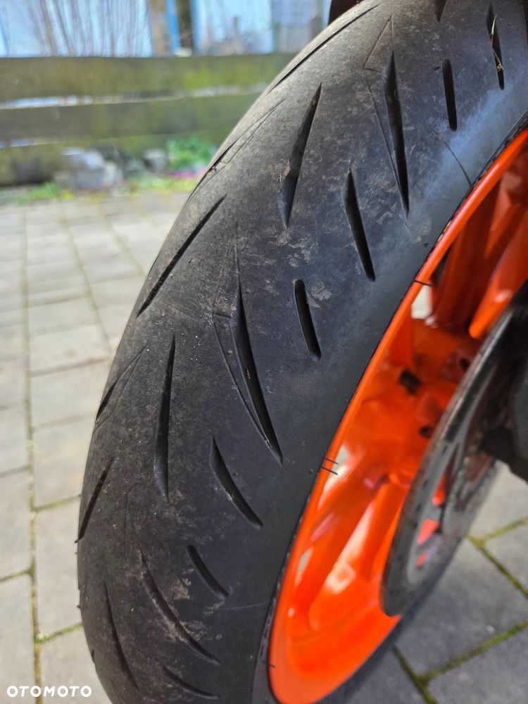 KTM RC 125 - 9