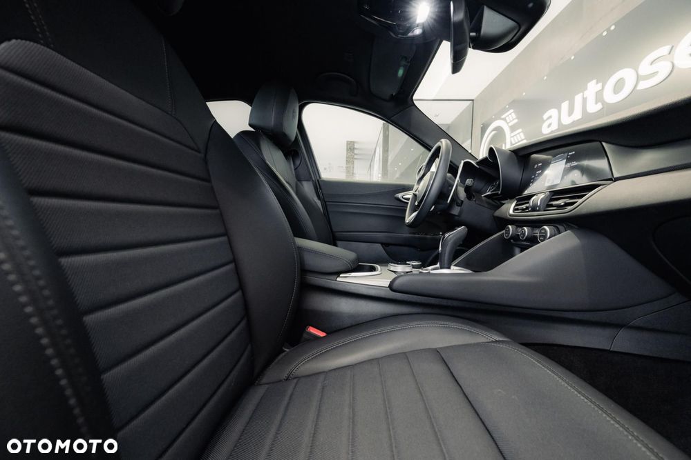 Alfa Romeo Giulia 2.0 Turbo Sprint - 16