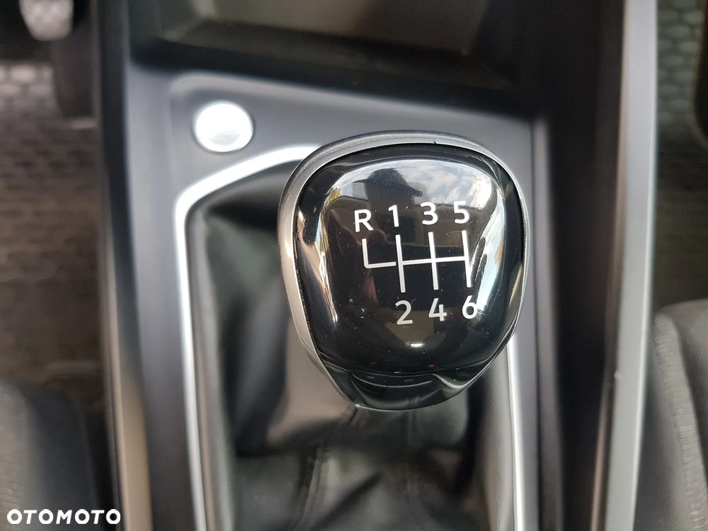 Volkswagen Golf 2.0 TDI Life - 15