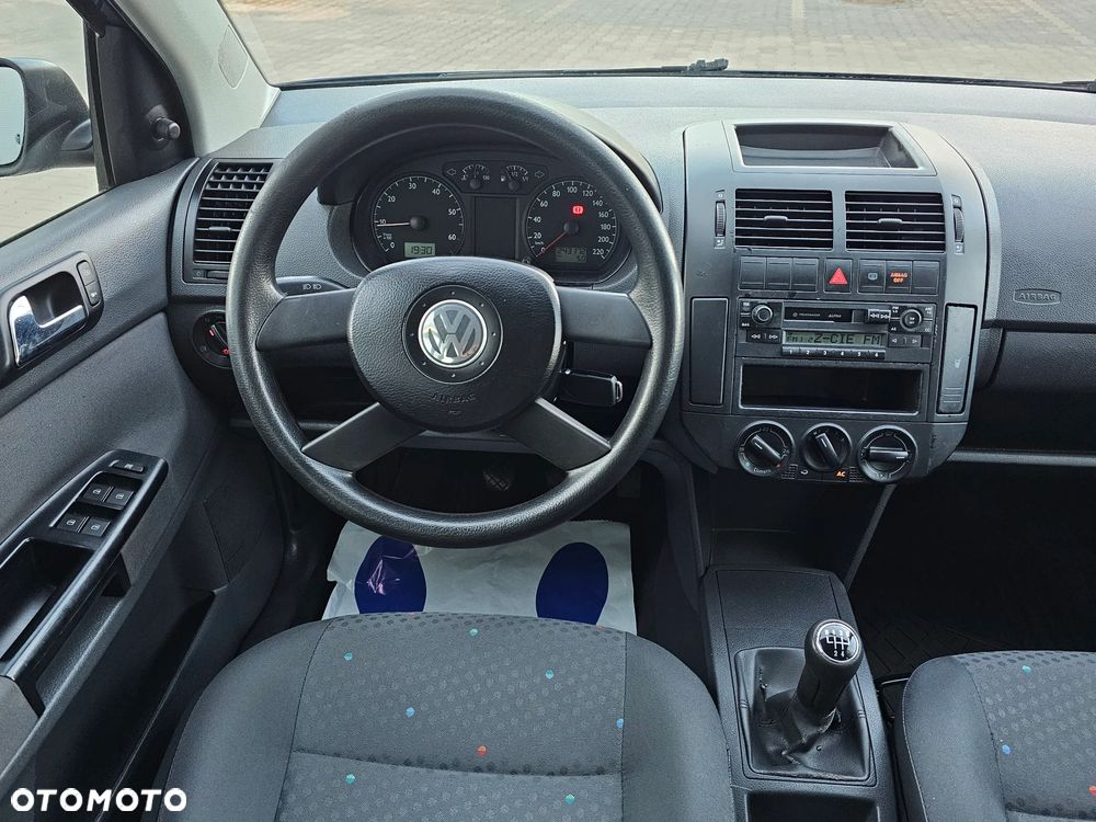 Volkswagen Polo 1.2 Comfortline - 27