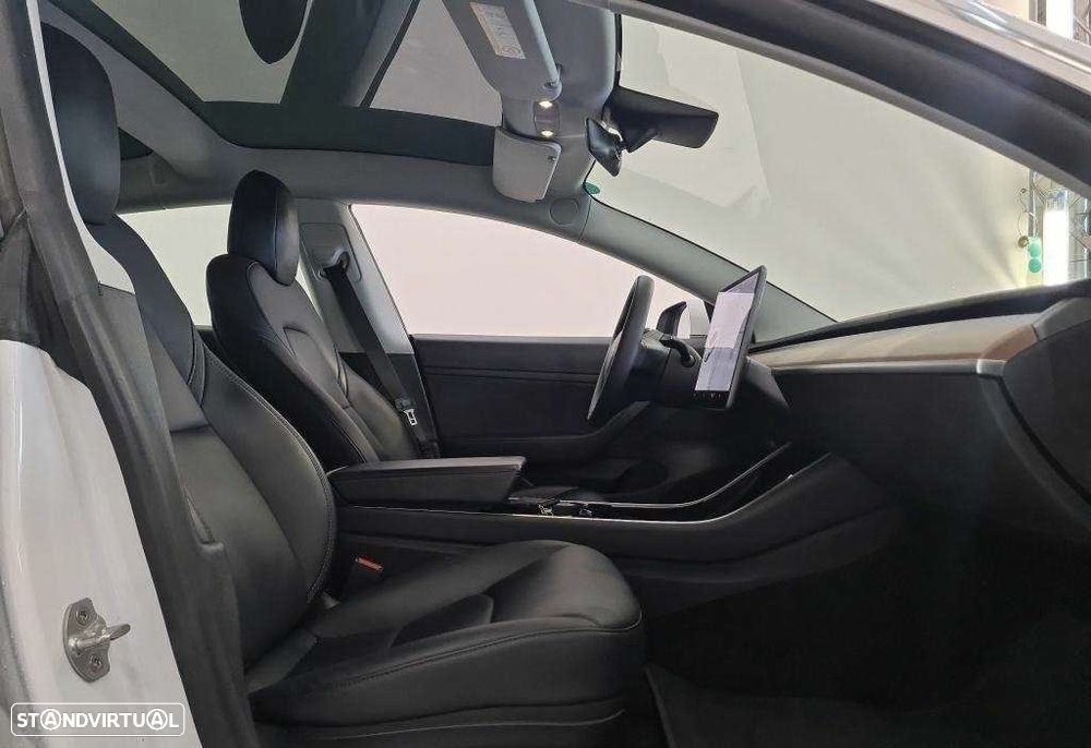 Tesla Model 3 RWD - 3