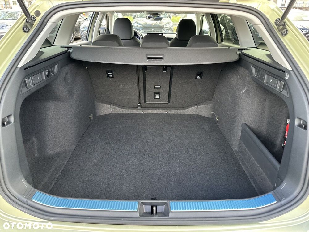 Skoda Superb 1.5 TSI mHEV Essence DSG - 38