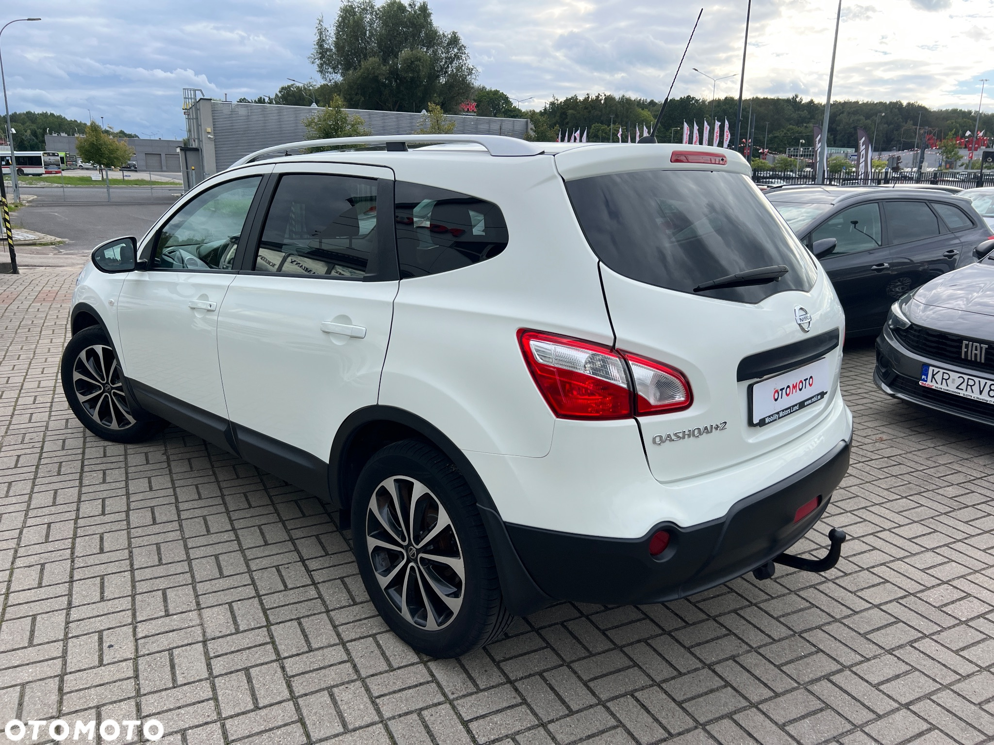 Nissan Qashqai+2 2.0 Tekna - 26