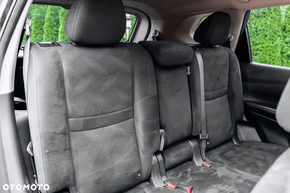 Nissan X-Trail 2.0 dCi Tekna 4WD 7os - 39
