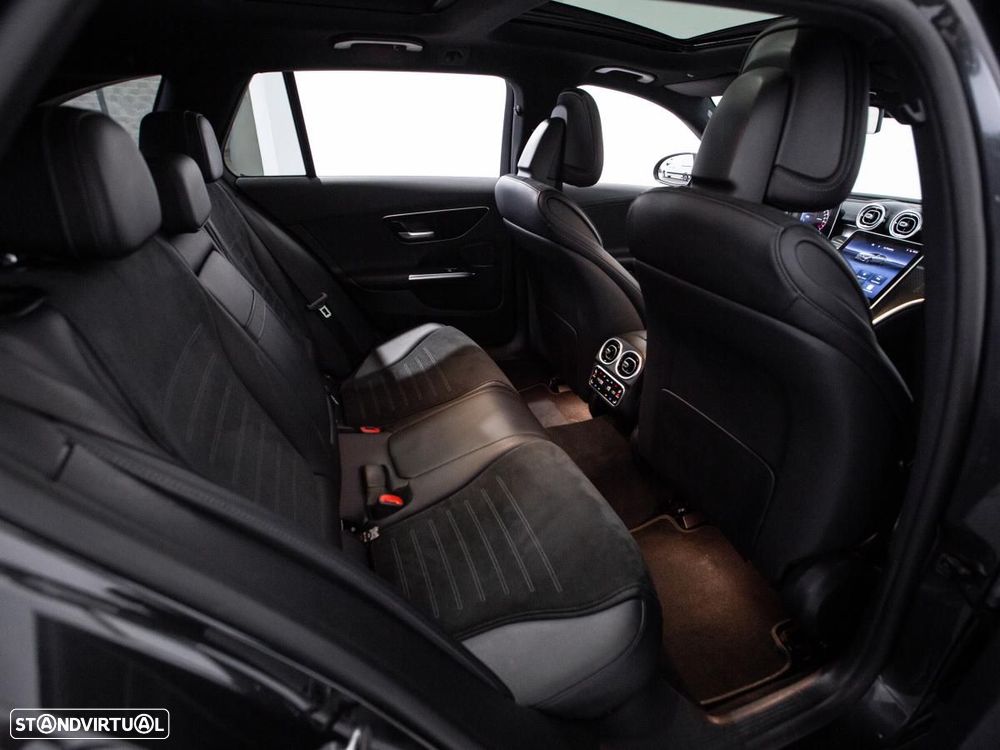 Mercedes-Benz C 300 e AMG Line - 13