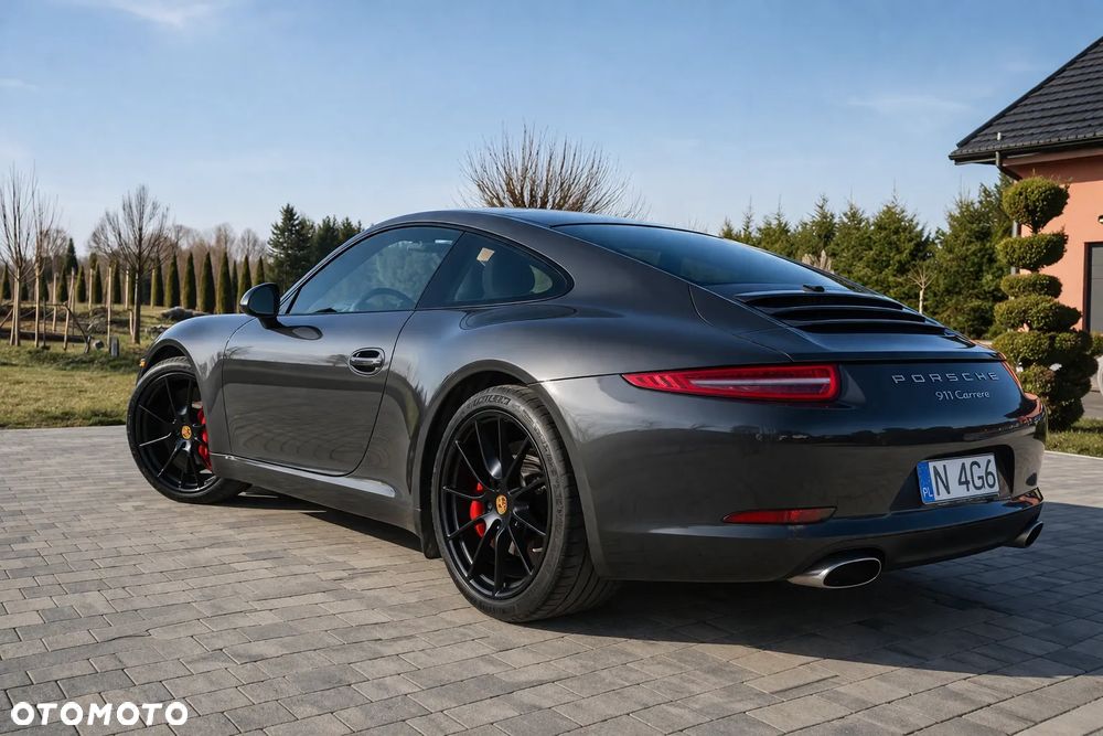 Porsche 911 Carrera PDK - 22