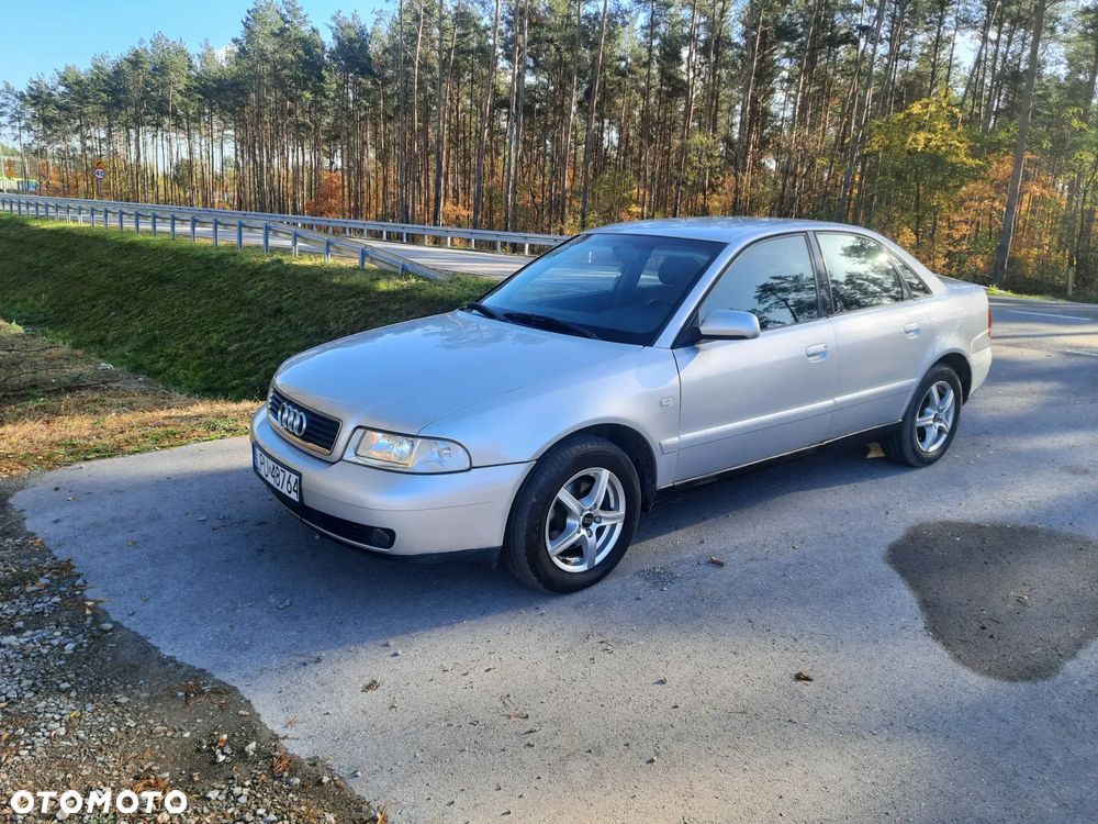 Audi A4 Limousine 1999 photo 5