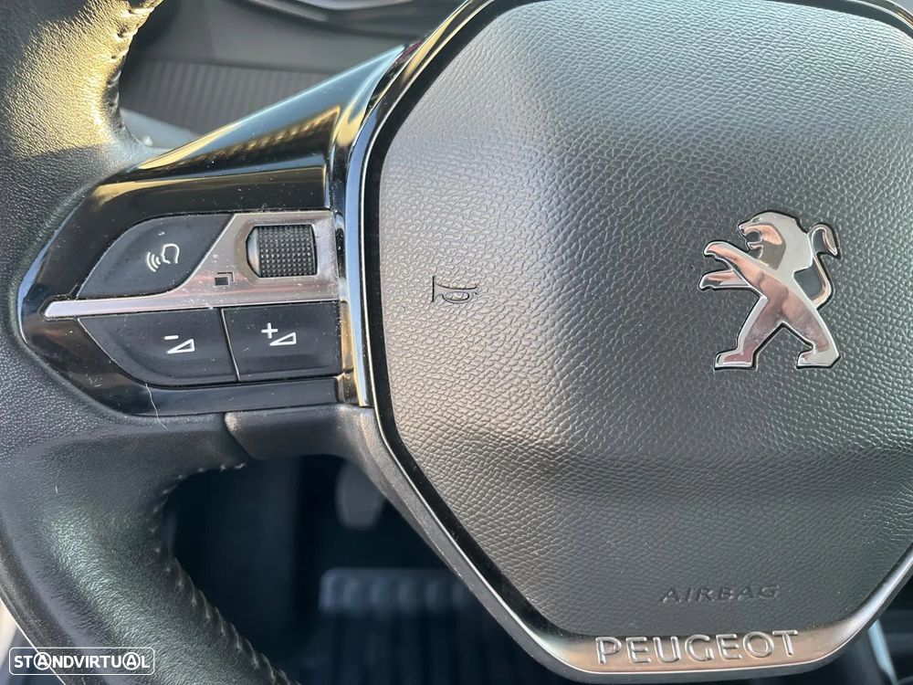 Peugeot 208 1.2 PureTech Active - 21