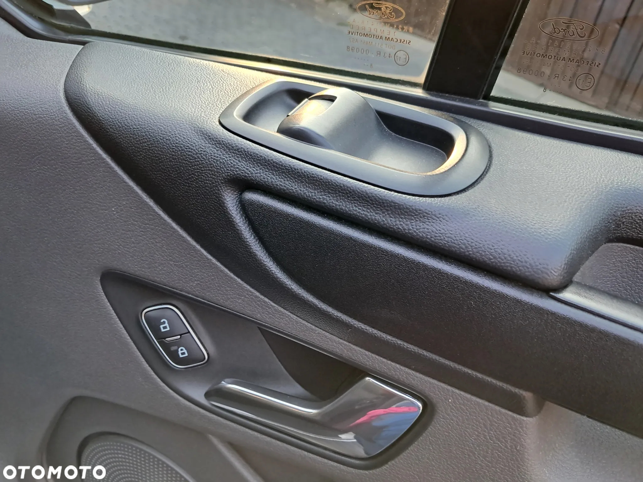 Ford Transit Custom 290 L1H1 Limited - 29