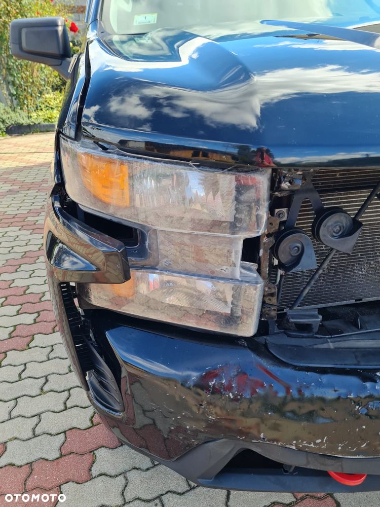 Chevrolet Silverado - 14