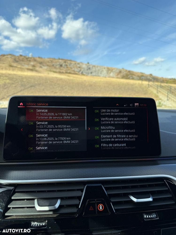 BMW Seria 5 530d xDrive AT MHEV - 12
