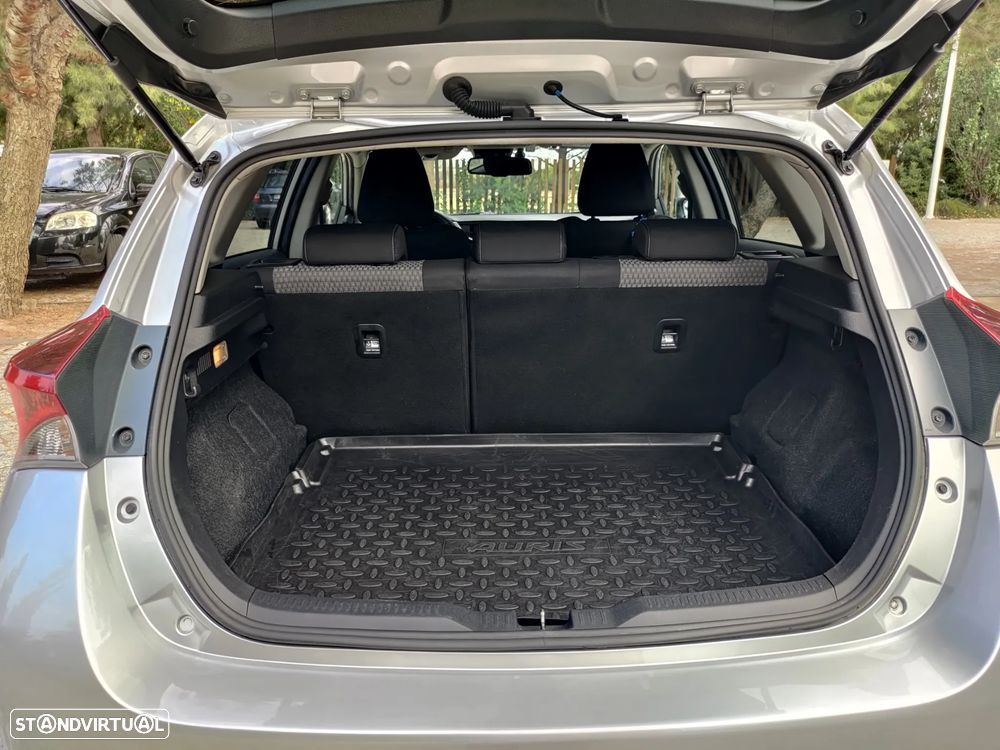 Toyota Auris 1.2T Comfort+Pack Techno+P.Sport - 10
