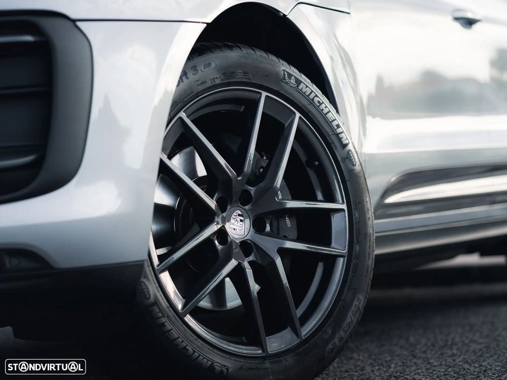 Porsche Macan T - 26