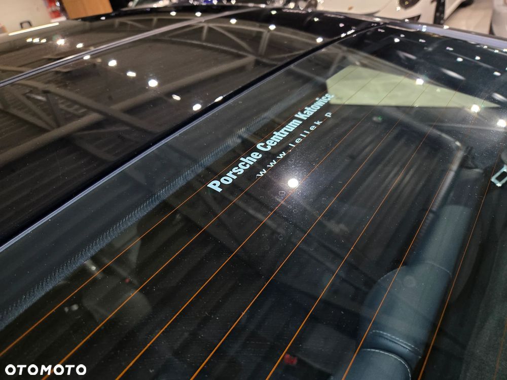 Porsche 911 Turbo S - 24