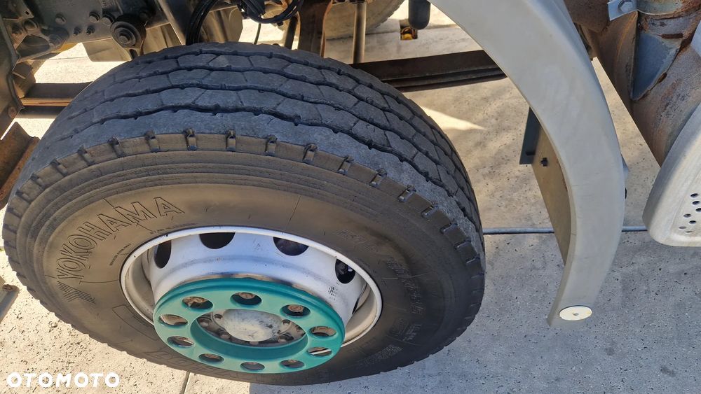 Mercedes-Benz Axor 1823 - 21