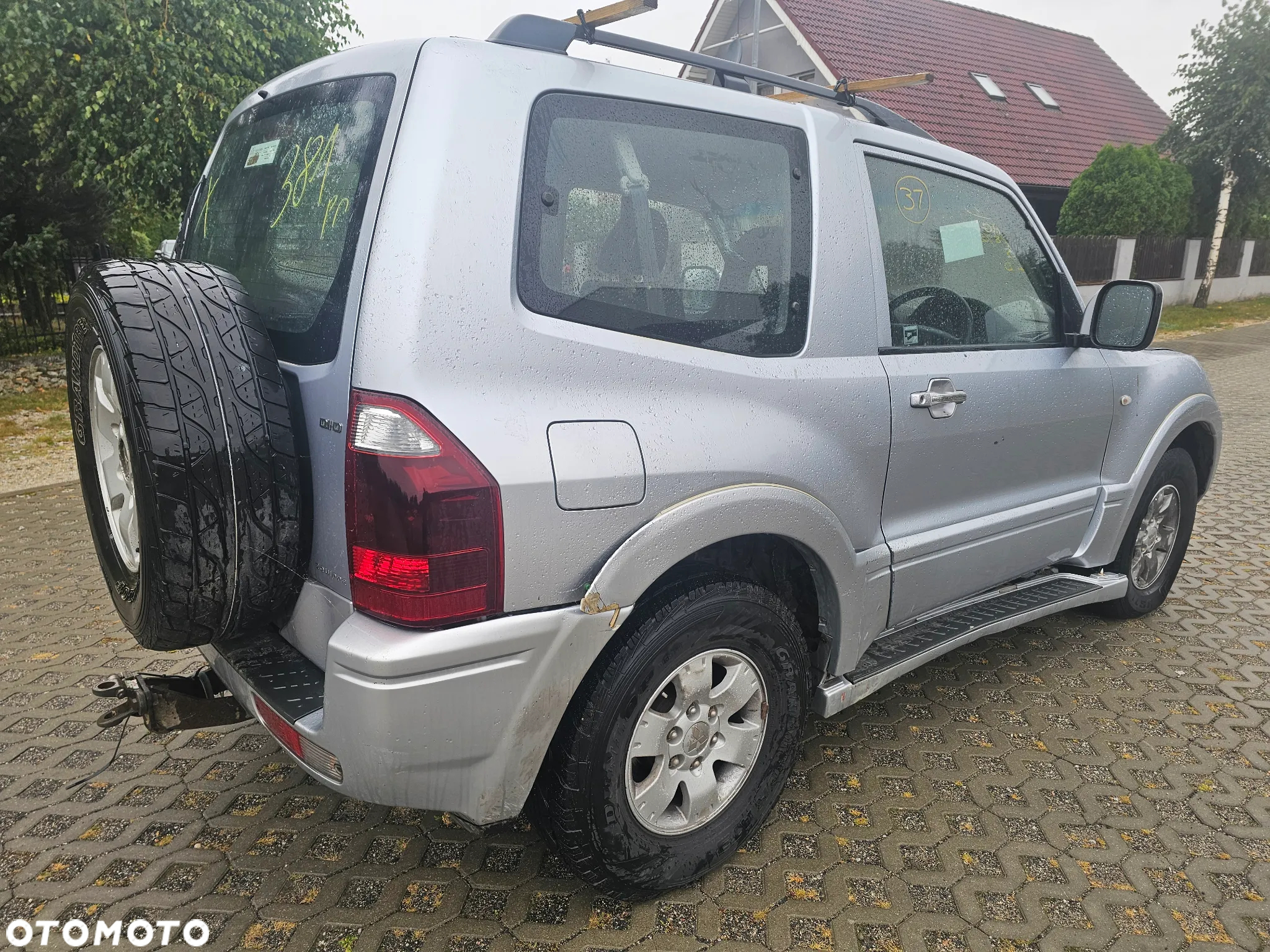 Mitsubishi Pajero - 7