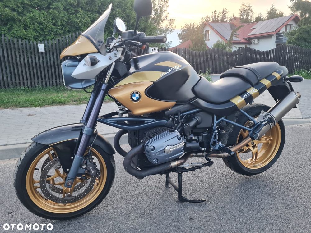 BMW R - 1