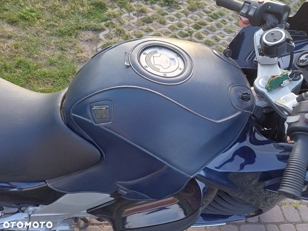 BMW K - 9