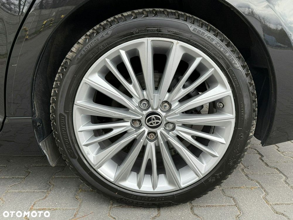 Toyota Avensis 1.8 Premium - 14